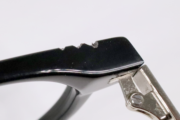 イヴ・サンローラン　黒の衝撃