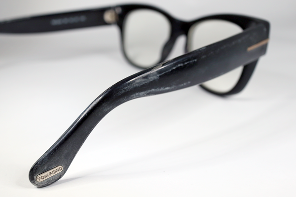 TOM FORD　左右丁番埋め　白化除去　サングラスレンズ新規　修復再生