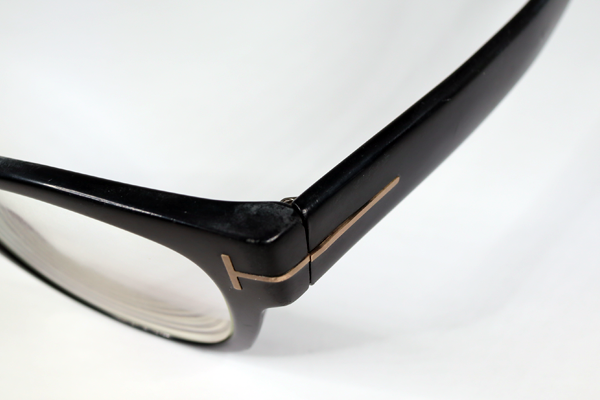 TOM FORD　左右丁番埋め　白化除去　サングラスレンズ新規　修復再生