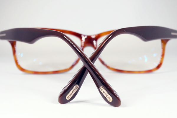 トム・フォード　全体研磨　ゴールド再生　レンズ新規