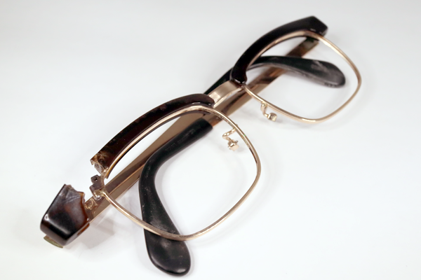 紳士用フレーム　右ブロー割れ　復刻再生