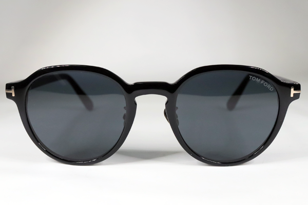 TOM FORD　右リム切れ　修復再生