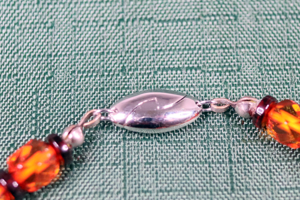 琥珀ネックレス　クラスプ交換