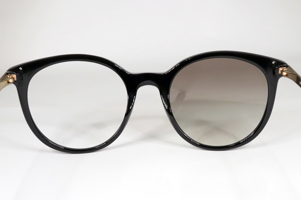 PRADA サングラス　左リム切れ　修復再生