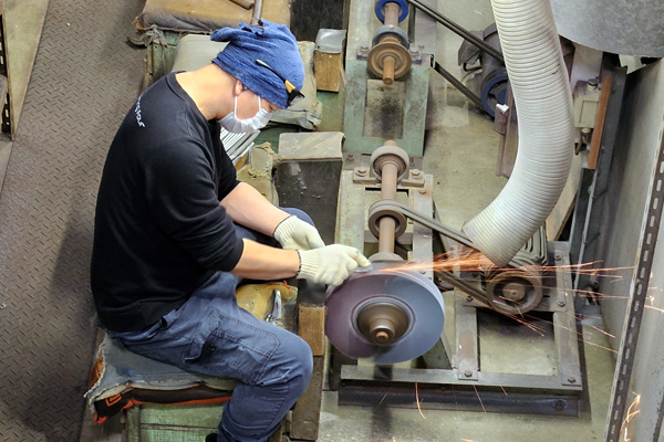 ナイフヴィレッジ