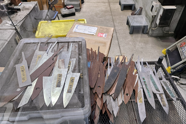 ナイフヴィレッジ