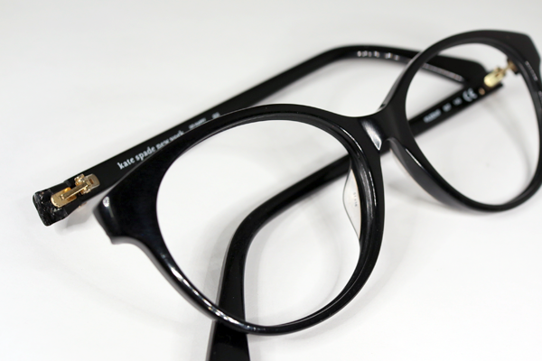 ケイトスペードニューヨーク　右ヨロイ折れ　修復再生