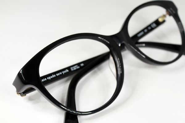 ケイトスペードニューヨーク　右ヨロイ折れ　修復再生