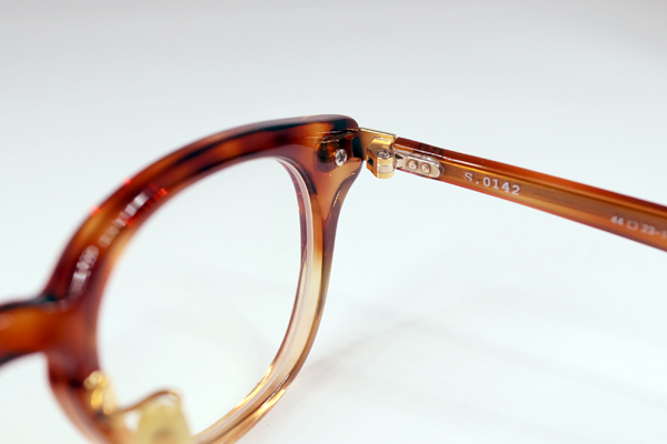 オリバーピープルズ　右テンプル カシメ丁番折れ　修復再生