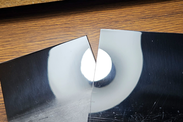 アセチ・セル　ツヤの違い