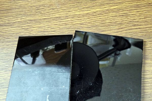 アセチ・セル　ツヤの違い