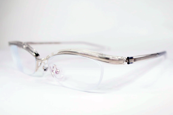 フォーナインズ　玉型変更　特殊加飾