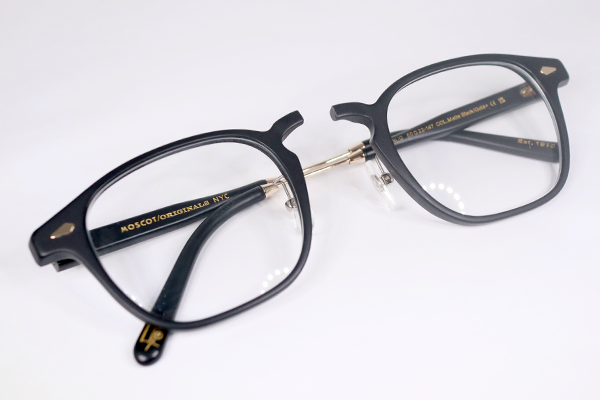 MOSCOT ブリッジ折れ　樹脂加工　修復再生