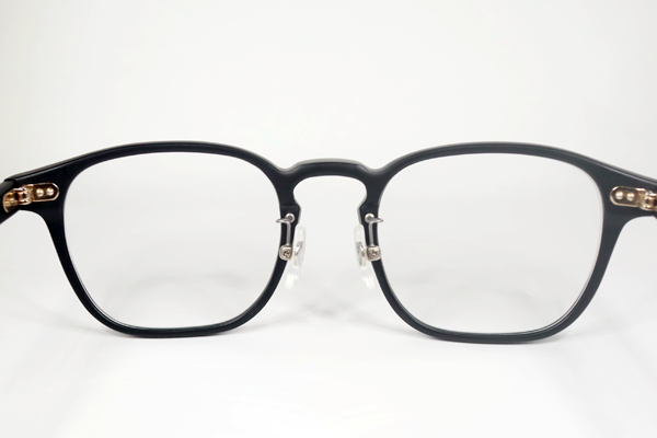 MOSCOT ブリッジ折れ　樹脂加工　修復再生