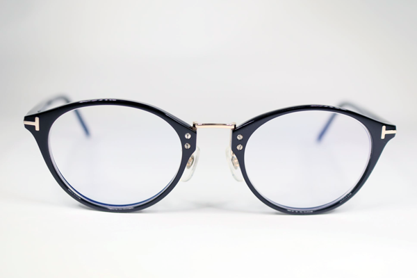 TOM FORD　左ブリッジリム切れ　修復再生