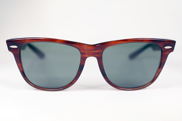 Ray-Ban  ウェイファーラー2　右テンプル丁番カシメ直し　修復再生