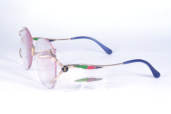 イブサンローラン　修復